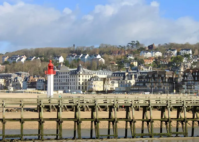 Les Marinas-8 By Interhome Daire Deauville